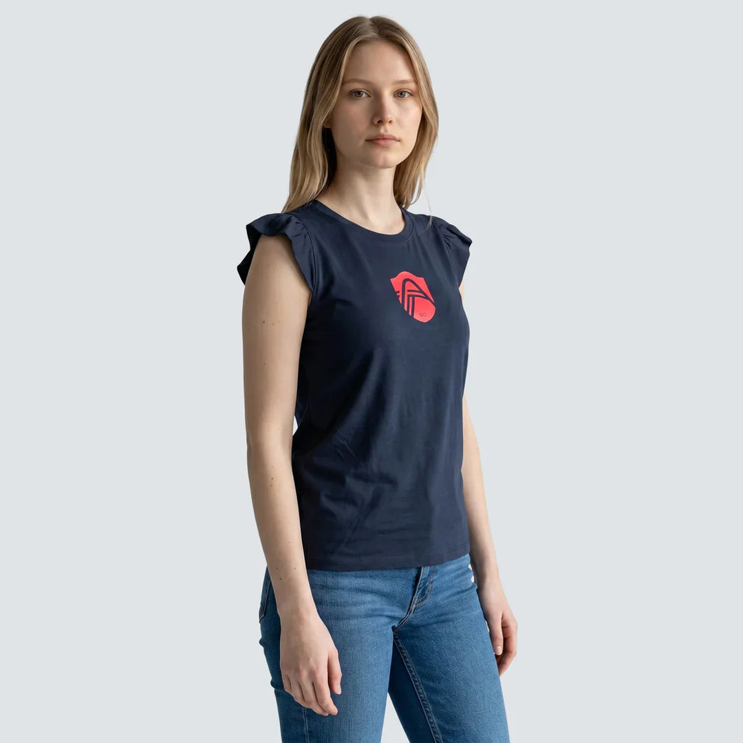 WOMEN'S STYLE