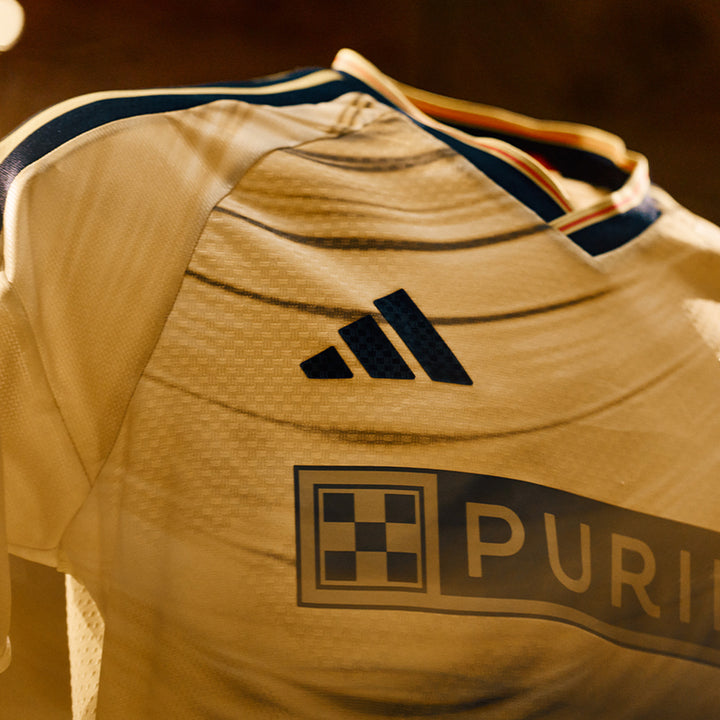 2026 The Tina Turner Kit - Authentic