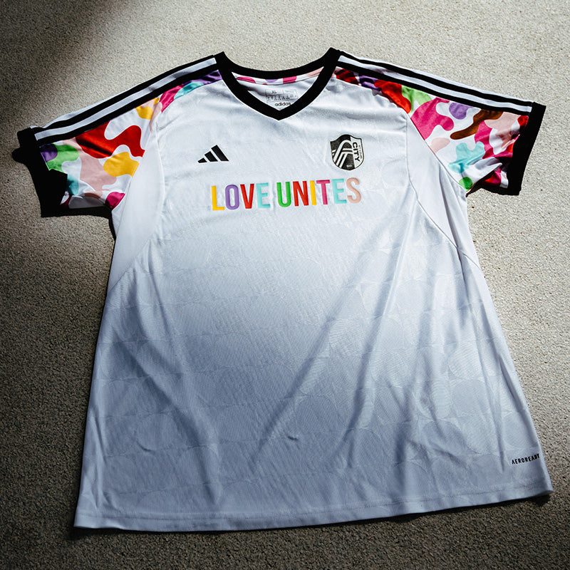 Men's Love Unites Pride MLS Pre-Match Jersey – St. Louis CITY Go